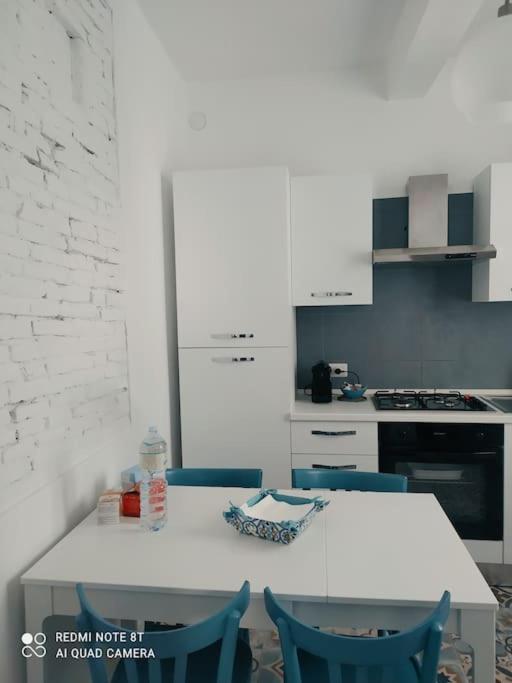 Apartmán Le Finestre Sul Borgo 1 Parma Exteriér fotografie